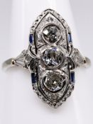 Art Deco Ring mit Altschliff-Diamanten, zus. ca. 0,5 ct und kleinen Saphiren, um 1910-1920.