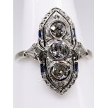 Art Deco Ring mit Altschliff-Diamanten, zus. ca. 0,5 ct und kleinen Saphiren, um 1910-1920.