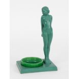 Kleine Art-DÃ©co-Figur mit Glasschale, um 1920/30. brMetall-/Zinkguss (tÃ¼rkisgrÃ¼n lackiert) mit