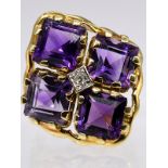 Ring mit 4 Amethyst-CarrÃ©s und kleinem Diamanten ca. 0,03 ct, Goldschmiedearbeit, 20. Jh. br585/-