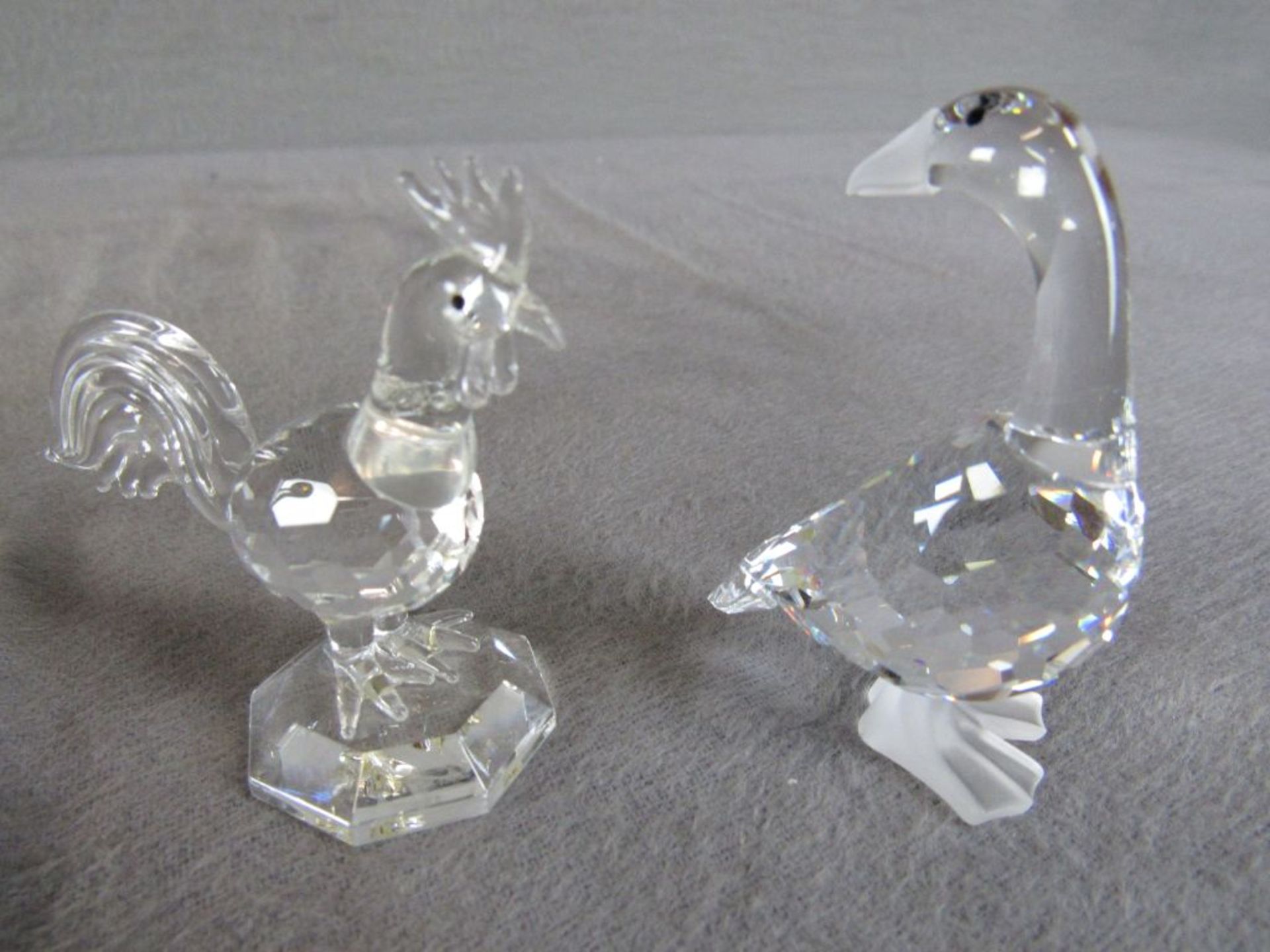 Konvolut von sechs Glasfiguren unter anderem Lauscher und Swarovski - Bild 4 aus 6