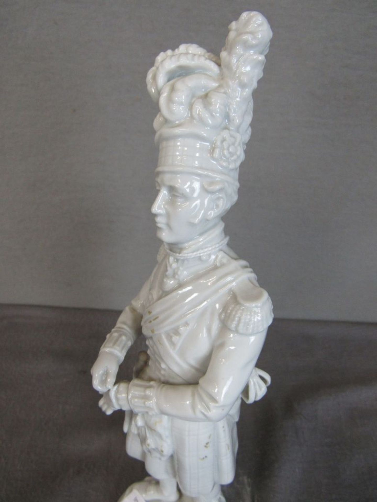 Porzellanfigur stehender Soldat Ernst Bohne Söhne 1901-1937 28cm hoch - Bild 2 aus 6