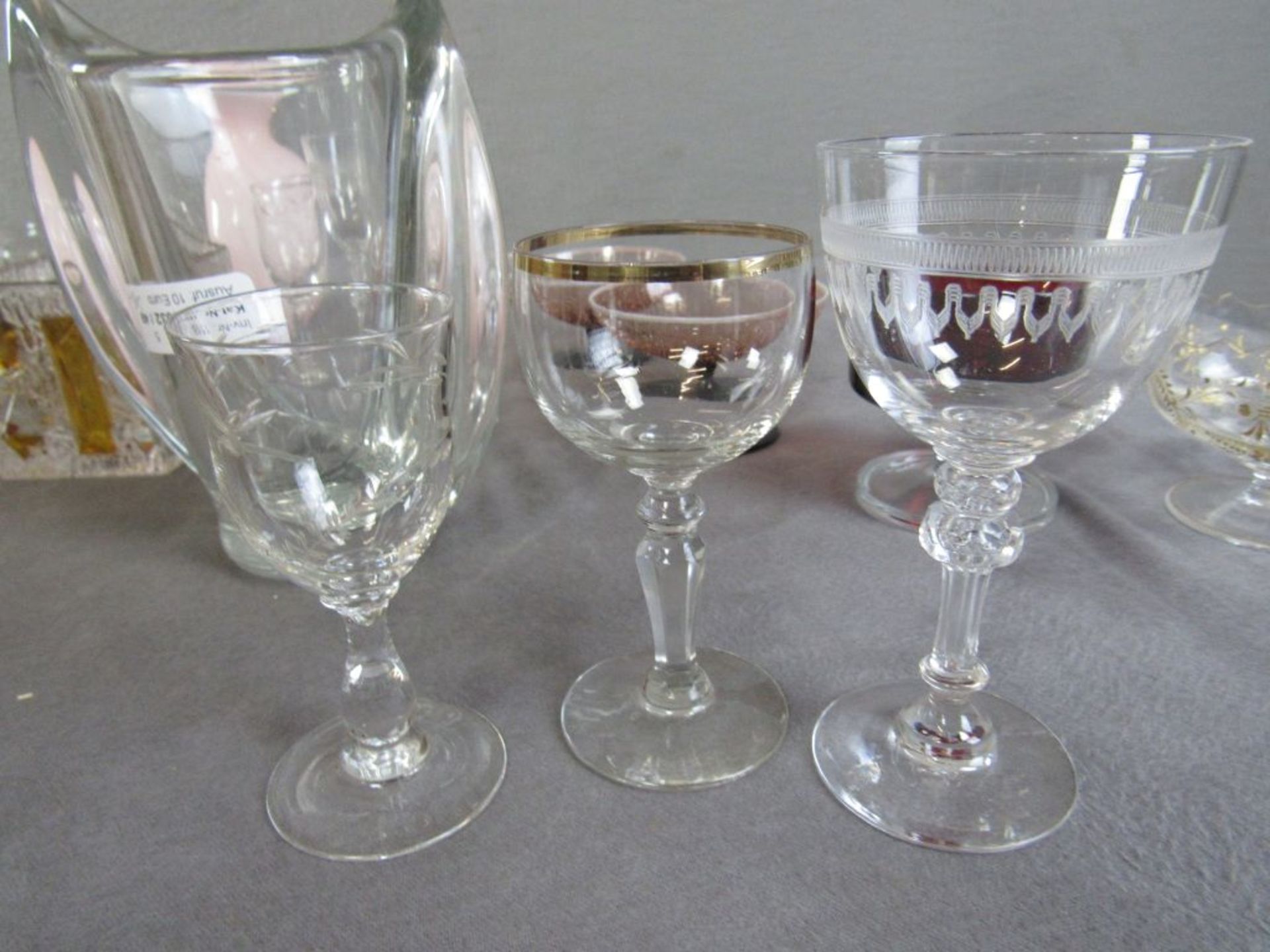 Interessantes Lot teilweise antikes Glas im Konvolut - Bild 8 aus 8