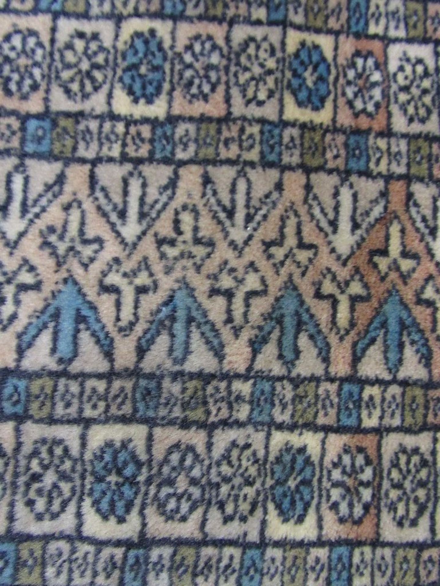 Antiker handgeknüpfter Orientteppich blaugrundig fein geknüpft Seidenanteilig 150x95cm - Image 3 of 6
