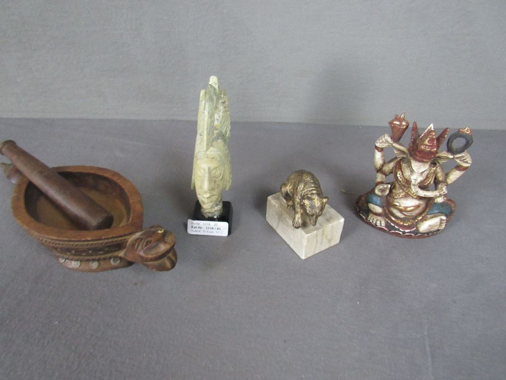 4 Teile Diverses u.a. asiatische Figur