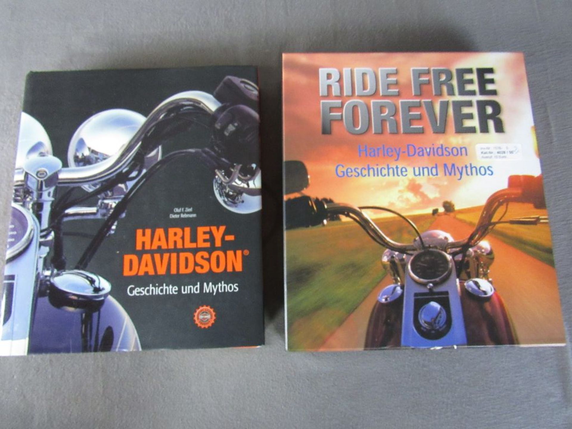 Drei großformatige Harley Davidson Bücher 1x im Schuber