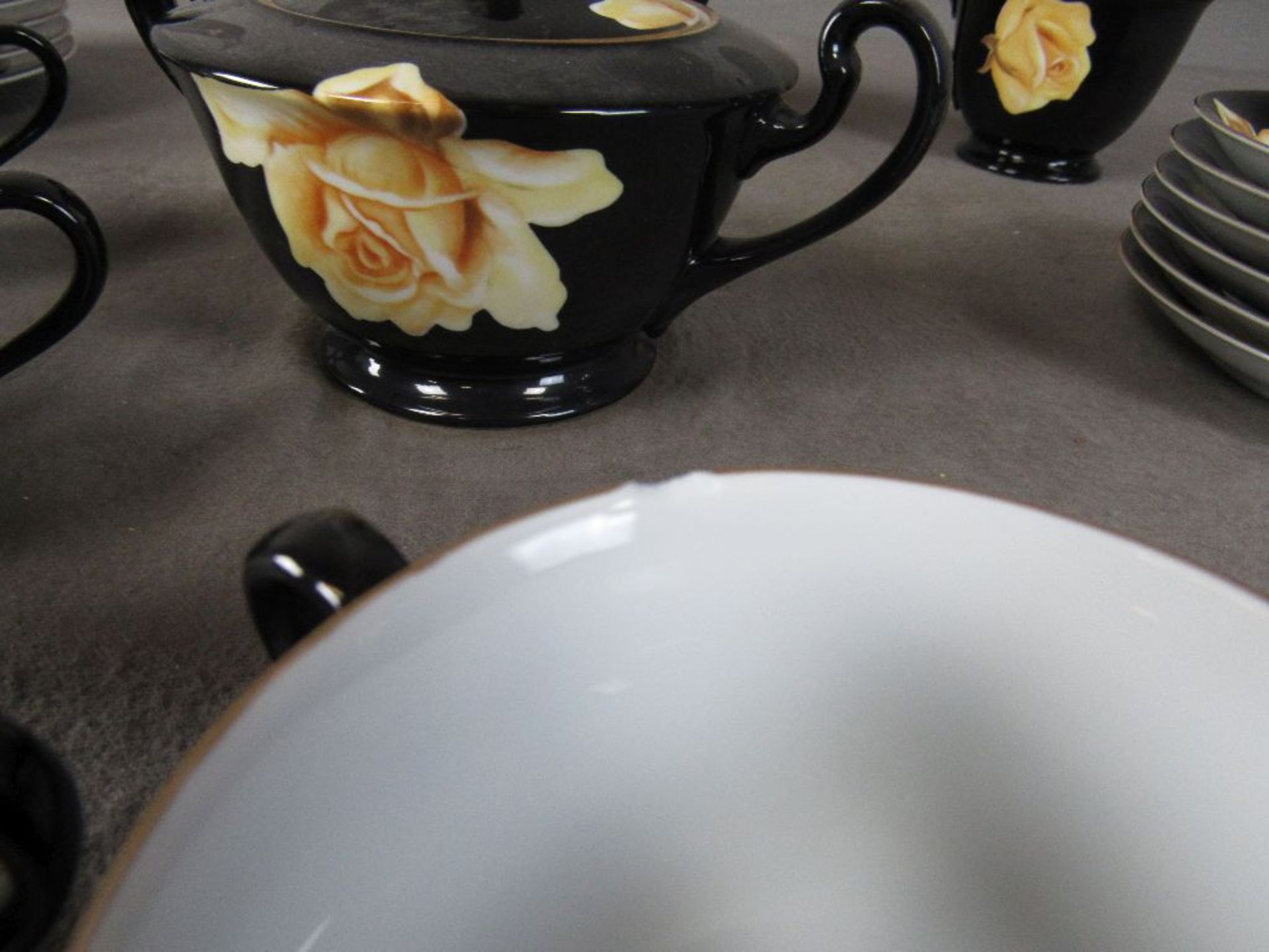 Teeservice Noritaka schwarz mit gelber Rose - Bild 5 aus 7