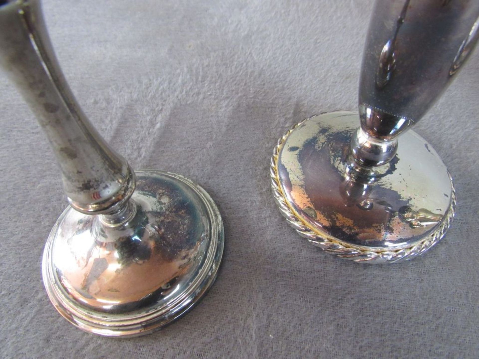 Versilberter Kerzenleuchter um 1920 WMF + Beigabe ein Kerzenleuchter und eine versilberte Vase - Image 3 of 6