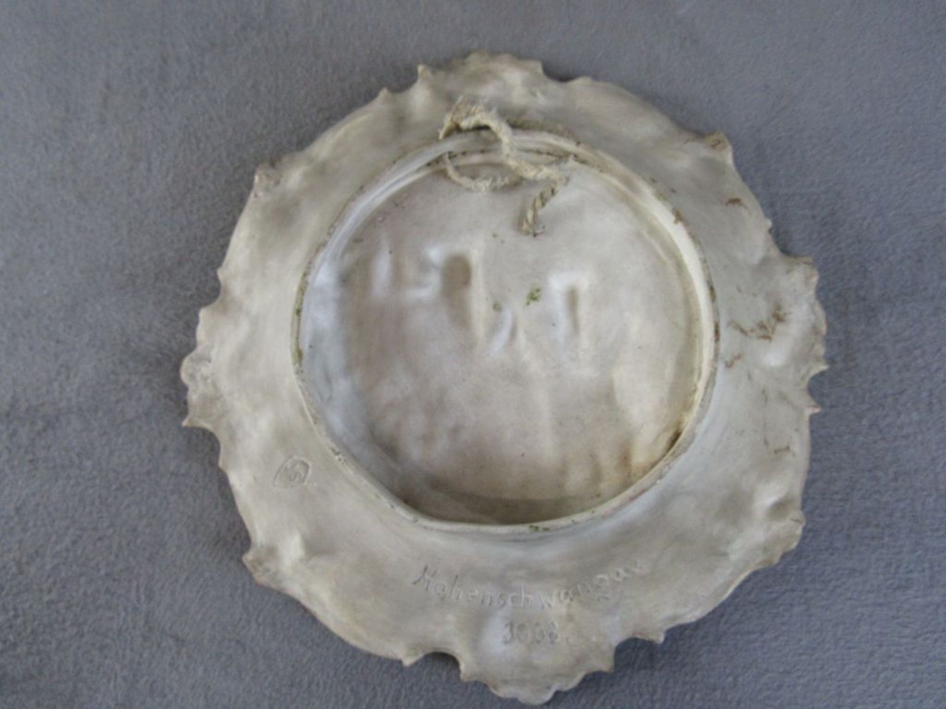 Antiker dreidimensionaler Wandteller Keramik Hohenschwangau Durchmesser:27cm - Bild 5 aus 7