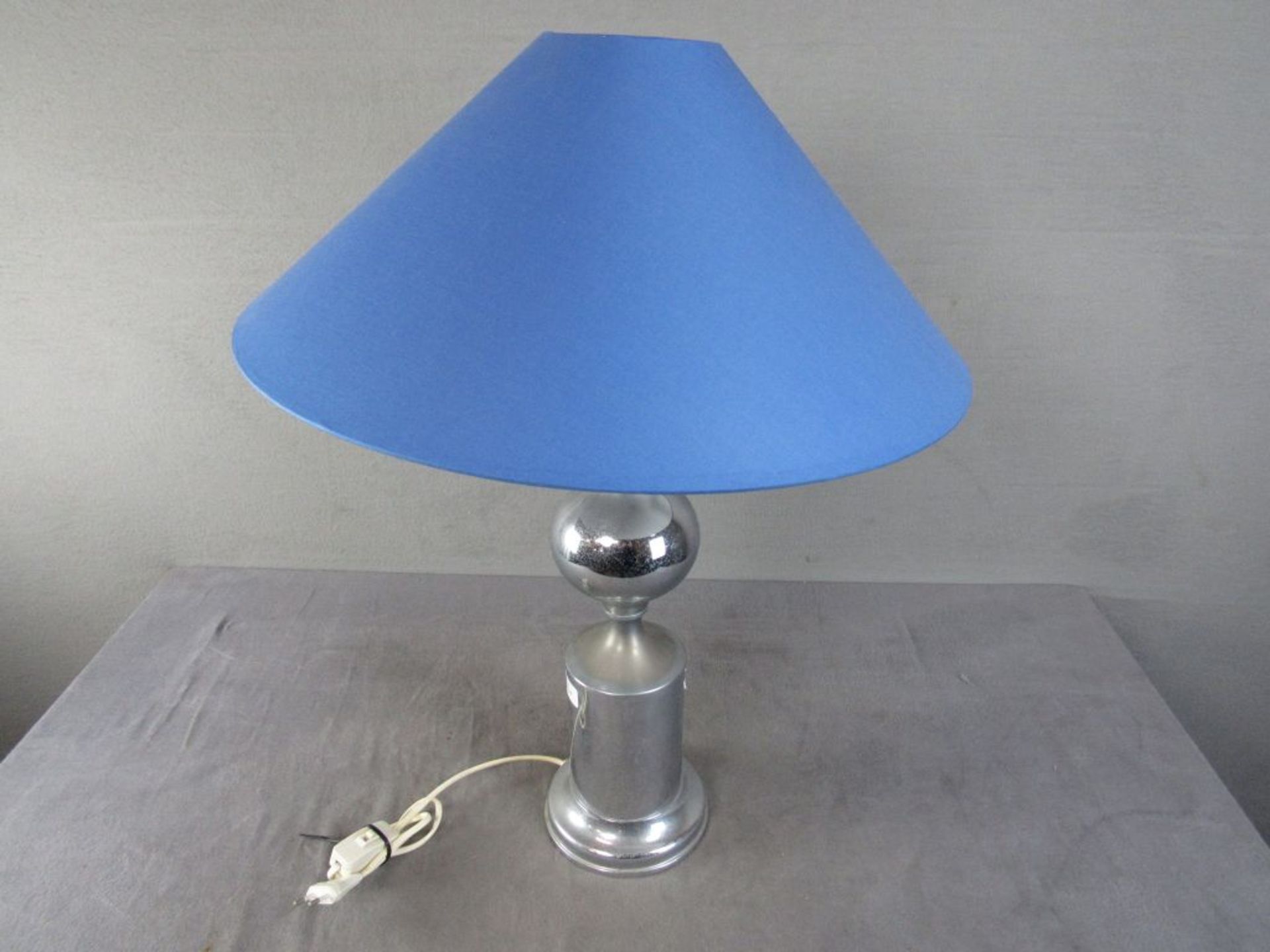Vintage 60er Jahre Kugellampe verchromter Korpus blauer Schirm Höhe:65cm - Image 6 of 6