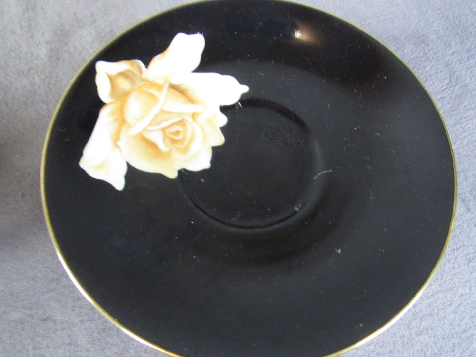 Teeservice Noritaka schwarz mit gelber Rose - Image 2 of 7