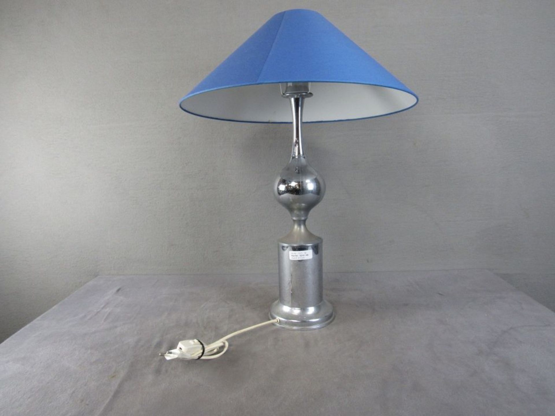 Vintage 60er Jahre Kugellampe verchromter Korpus blauer Schirm Höhe:65cm