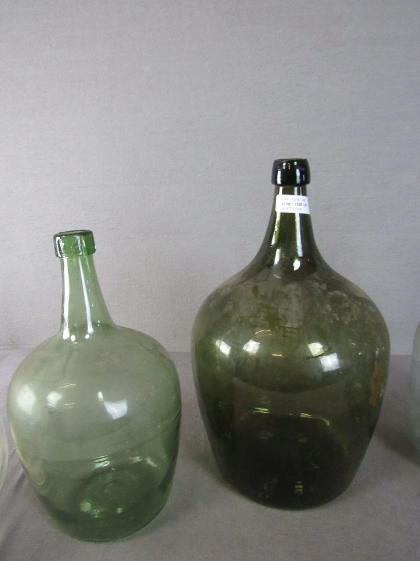 Konvolut von 5 Glasflaschen von 19-45cm - Bild 2 aus 4