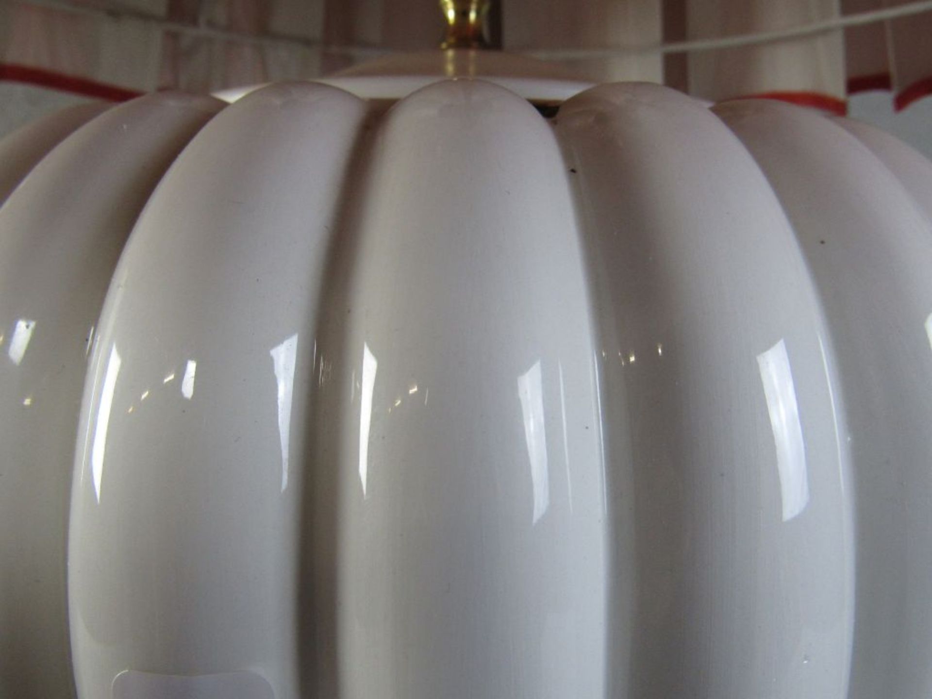 Große Tischlampe Porzellan roter Schirm 60er jahre 74cm hoch - Image 5 of 6