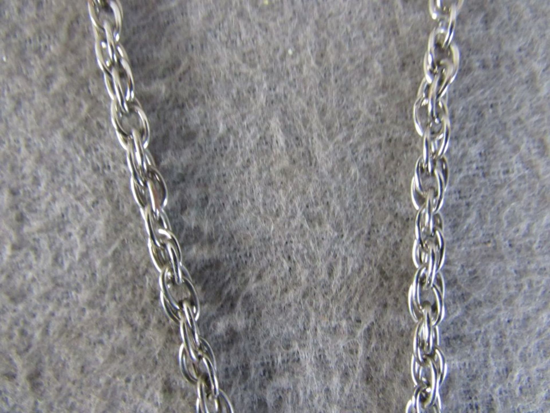 Halskette in Silber gefasster Silberdollar - Image 3 of 4