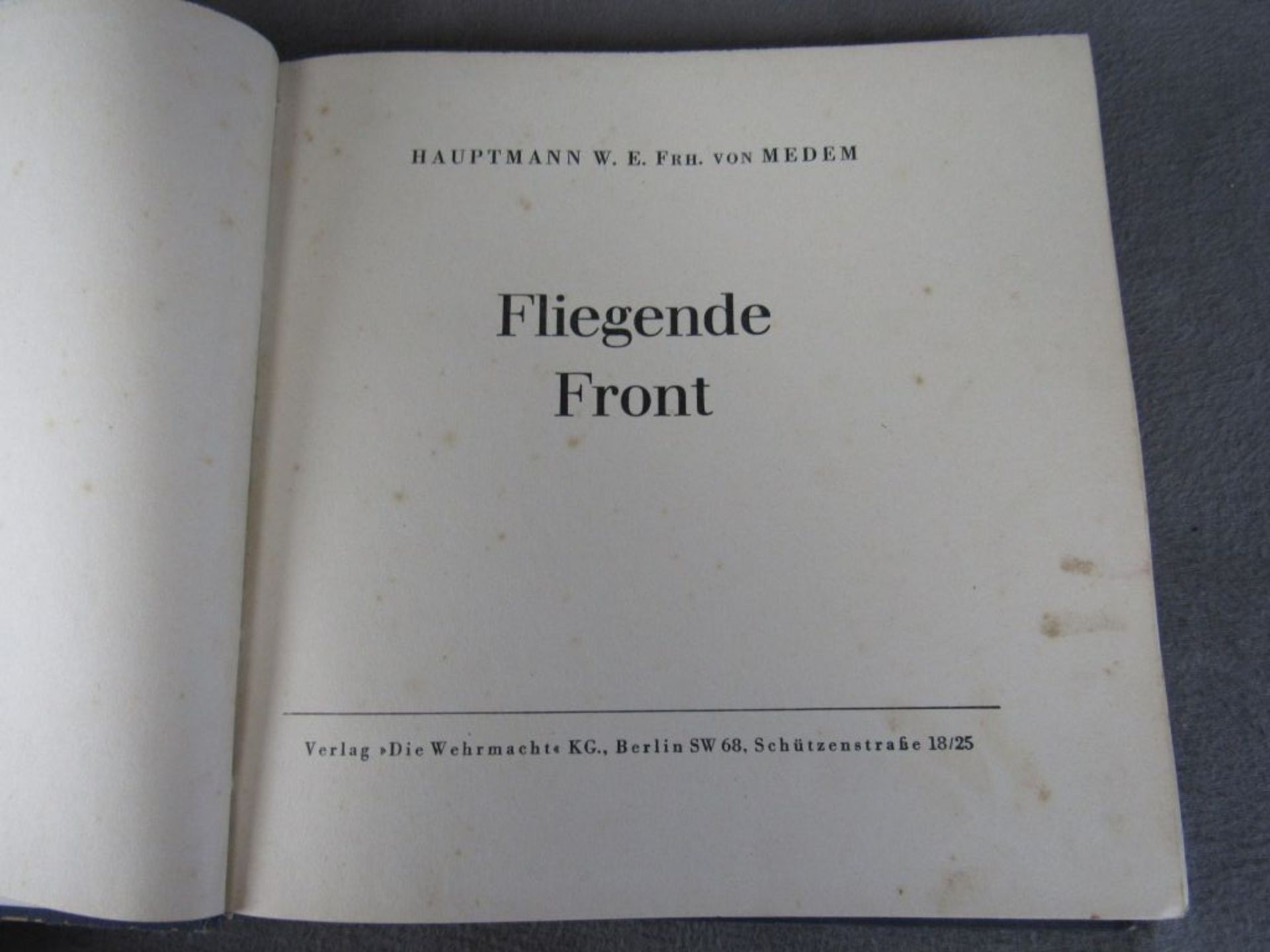Buch 2.WK Luftwaffe fliegende Front viele farbige Abbildungen selten von 1942 - Image 2 of 6