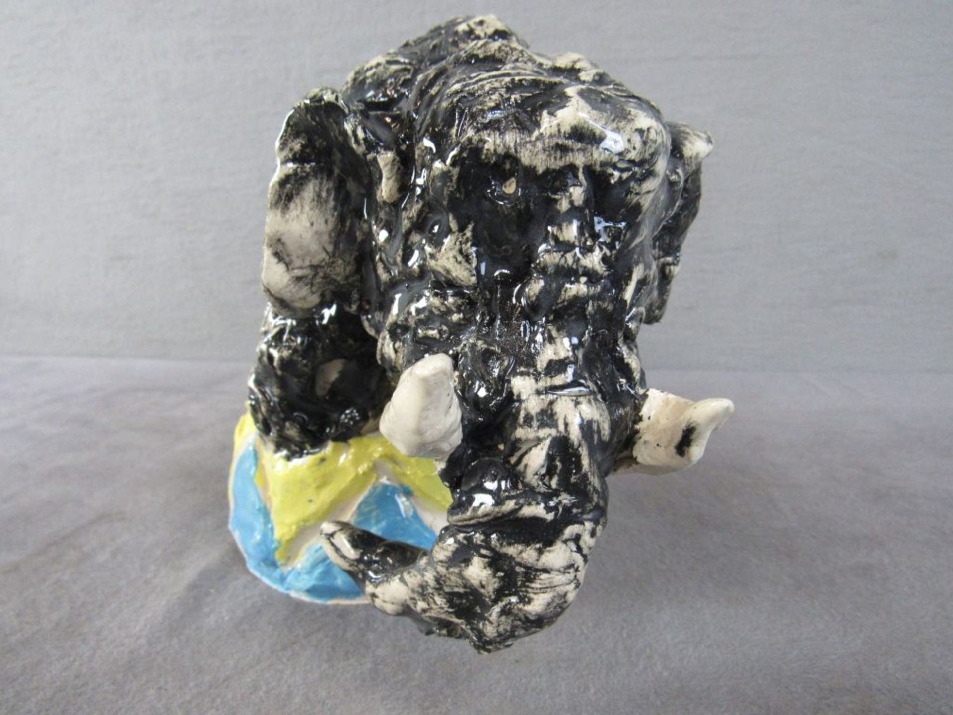 Vintage Keramikfigur farbig lasiert unterseits gemarkt Elefant 19cm hoch - Image 2 of 4