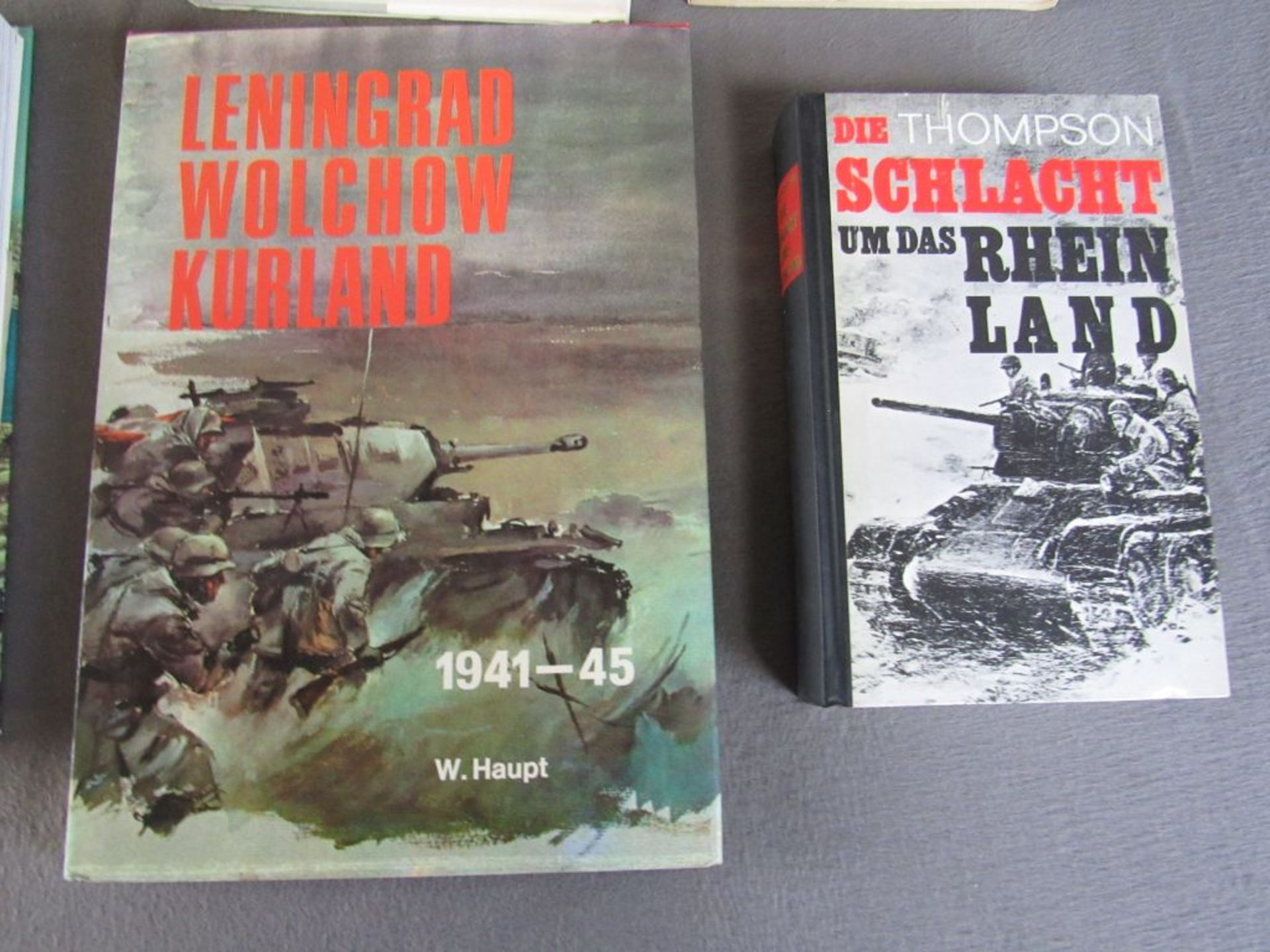 Konvolut Bücher 8 Stück über Panzer interessante Stücke anbei - Image 2 of 7