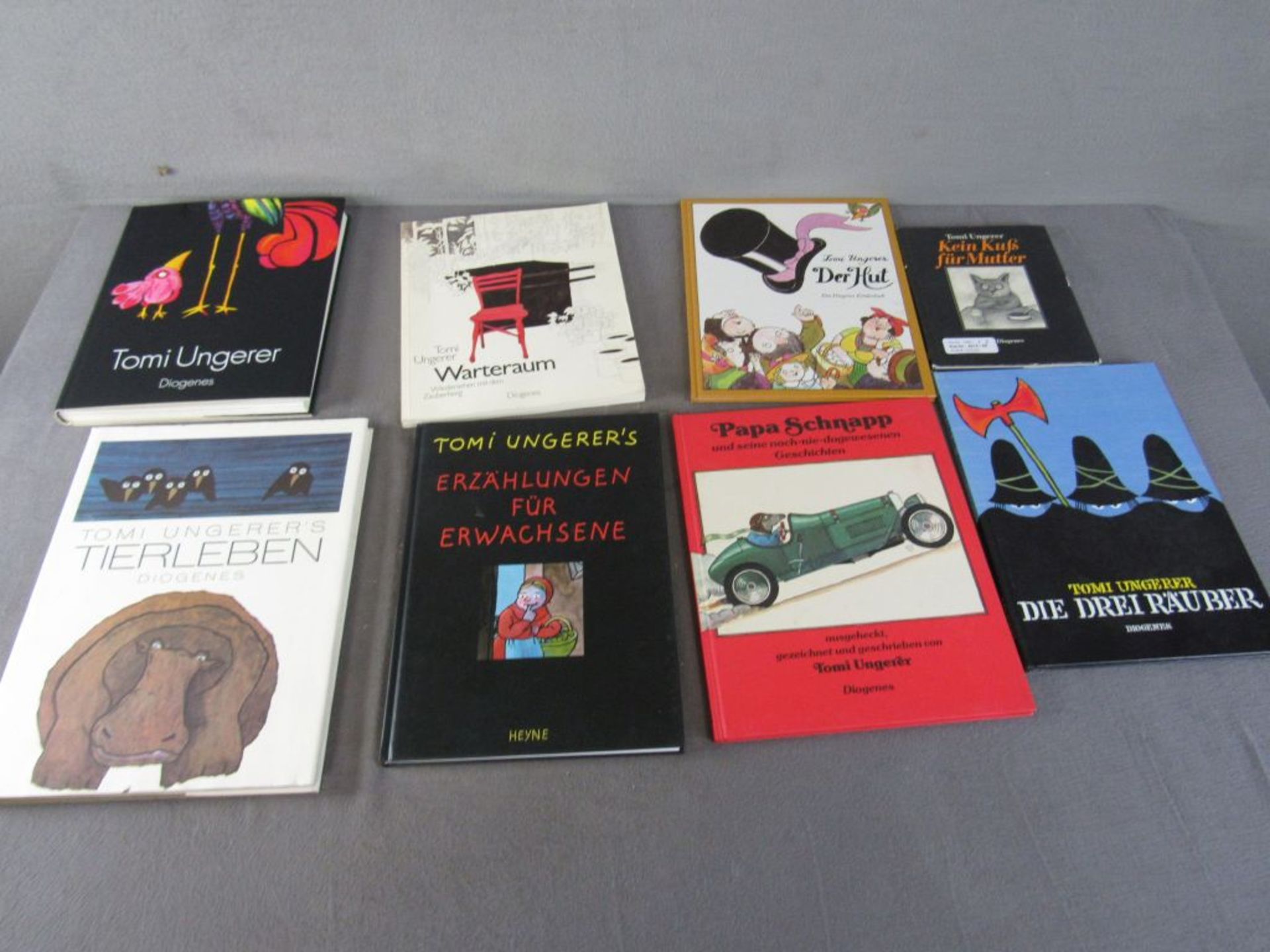 Acht Bücher von Tomi Ungerer