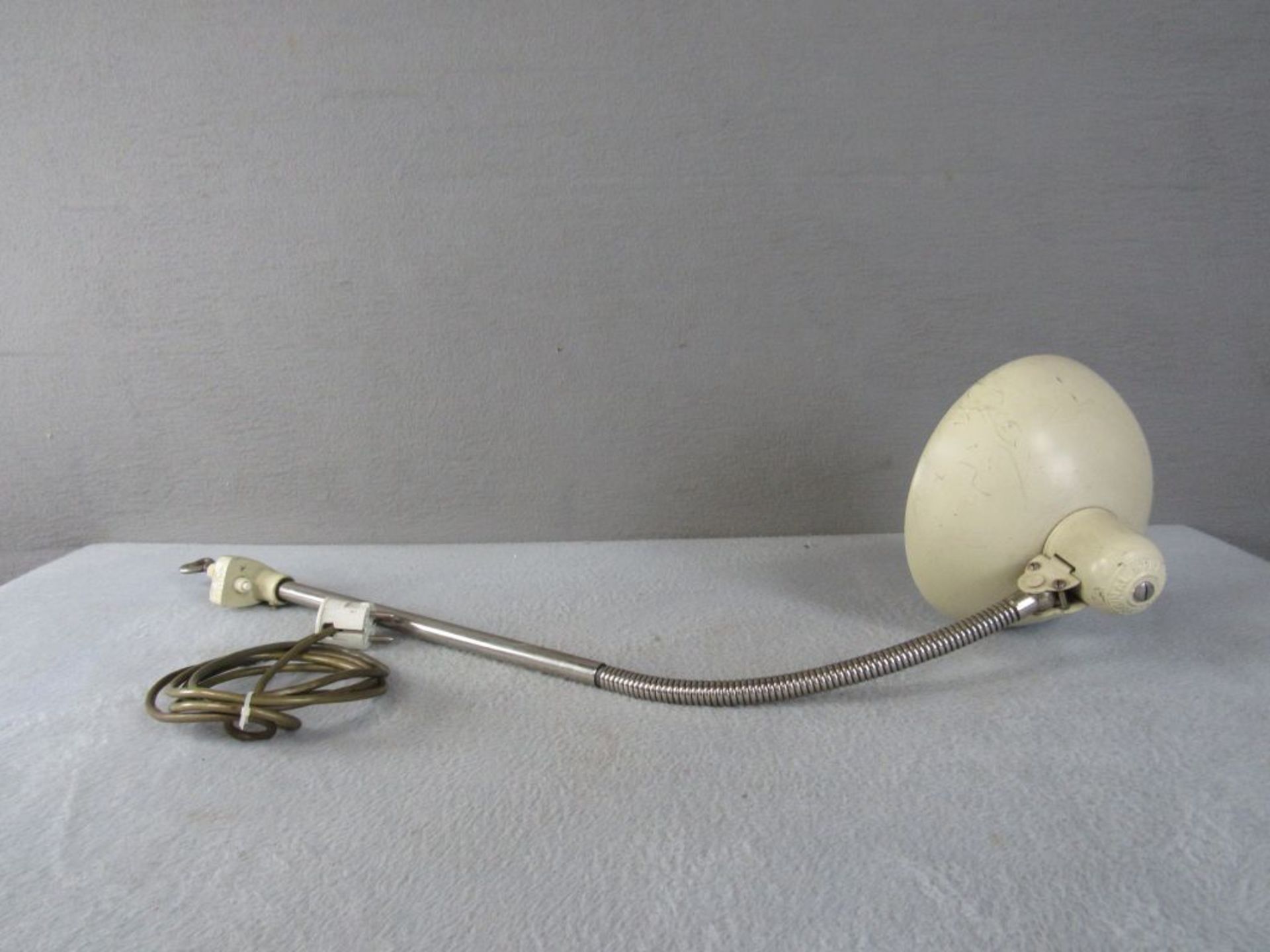 Art Deco Schreibtischlampe Schwanenhals seltenes beige Kaiser Idell - Image 2 of 7