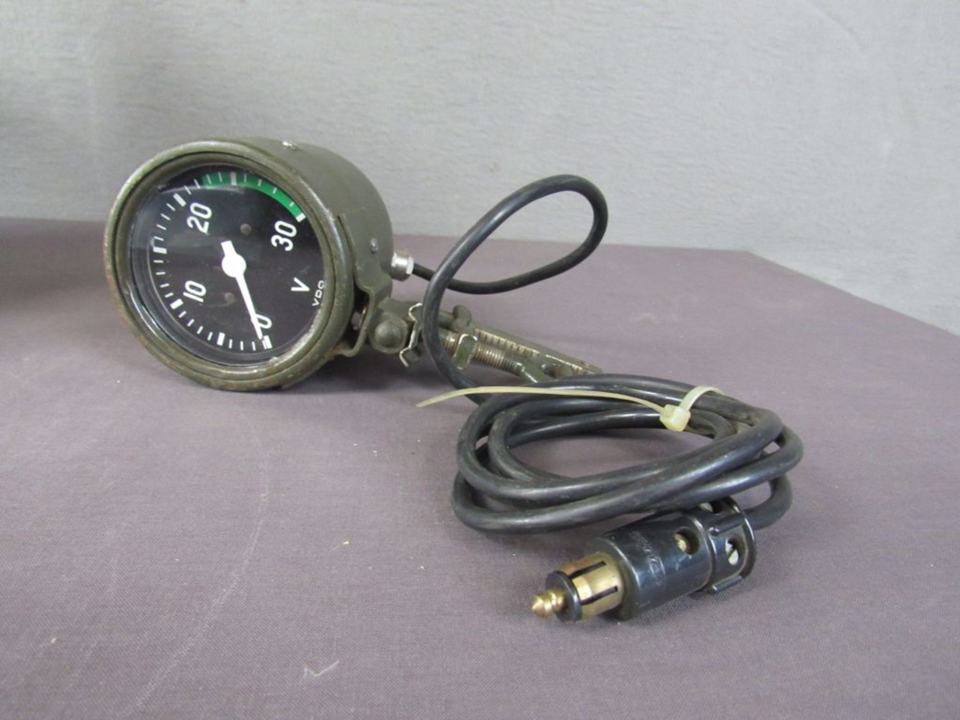 Militärisches Voltmeter bis 24 Volt in - Image 4 of 7