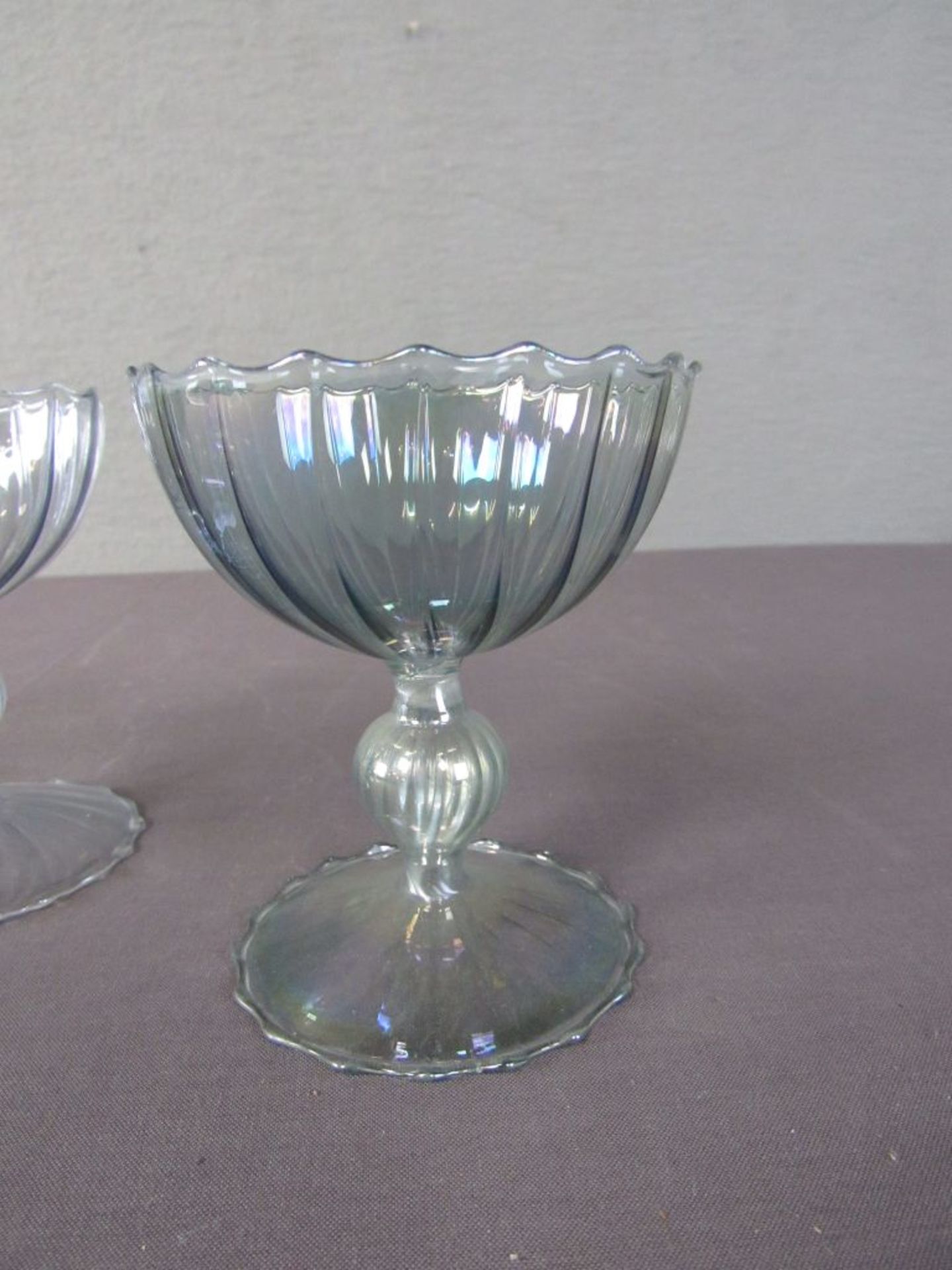 Vier antike Leichtglasgläser 11,5cm - Image 3 of 6