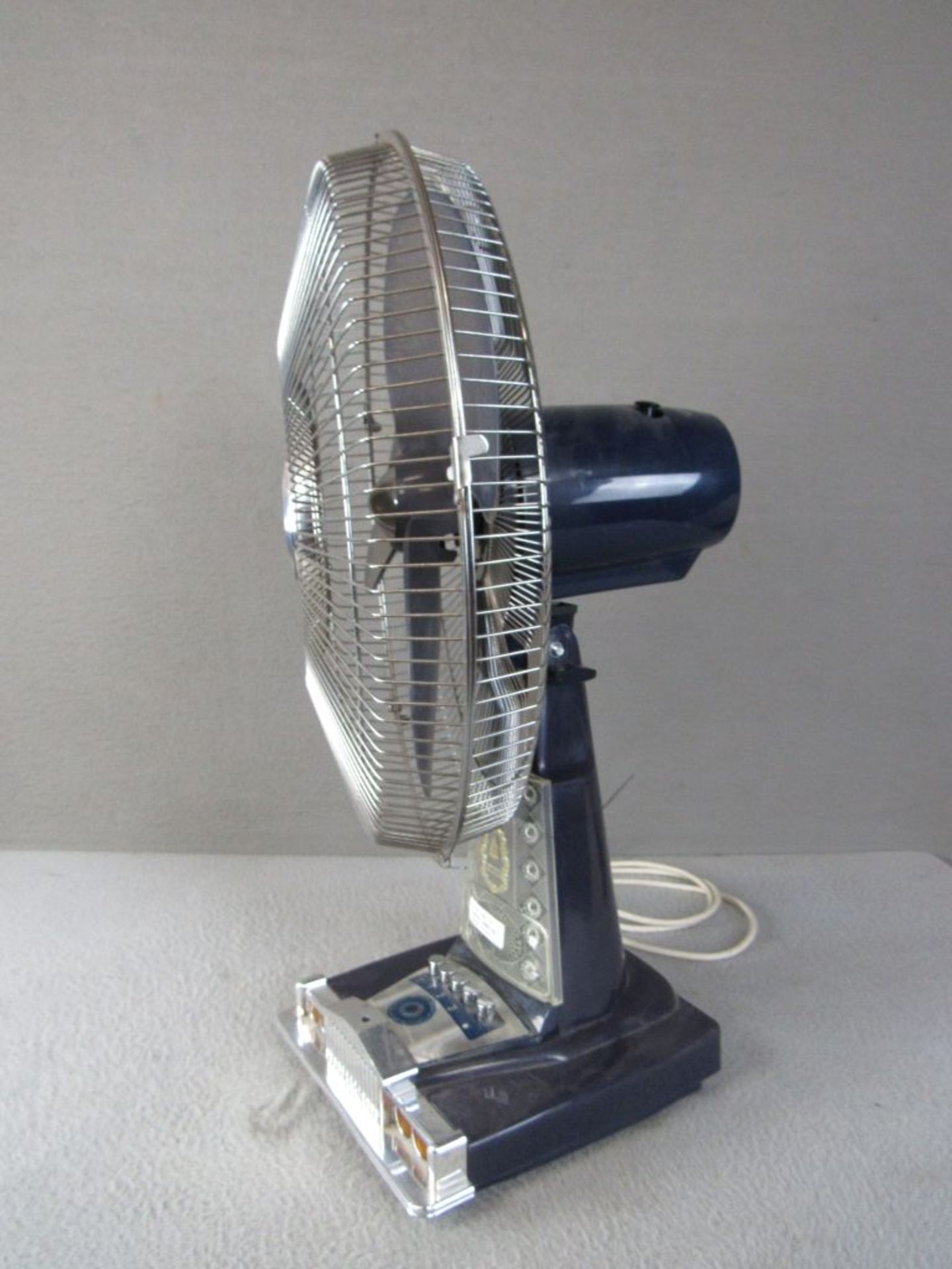 Kultiger Tischventilator in Form eins - Image 6 of 7