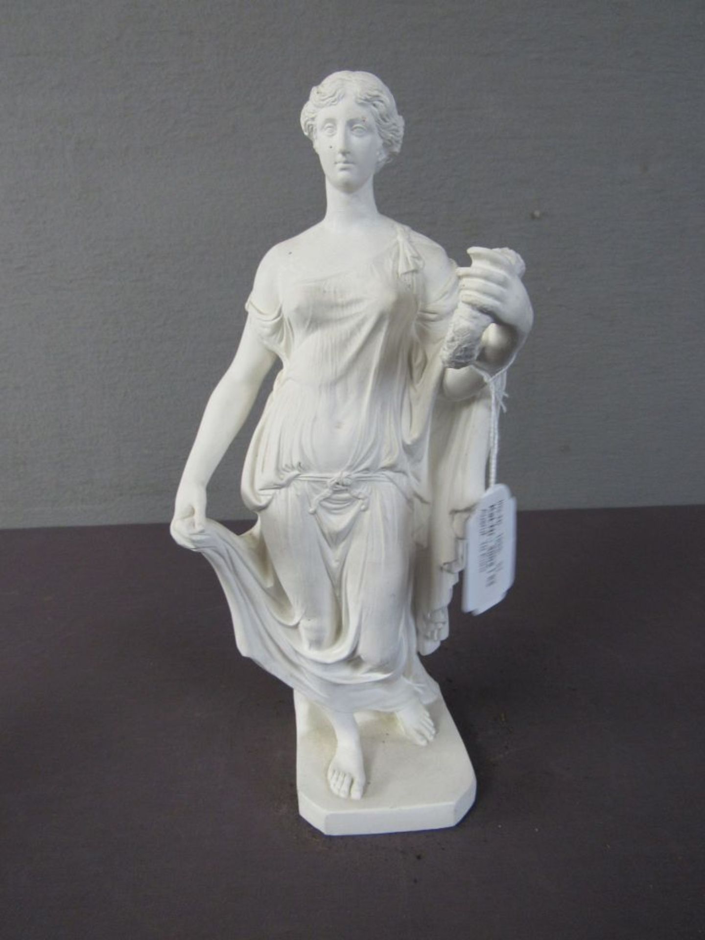 Skulptur Römerin mit Siegerkranz 33cm