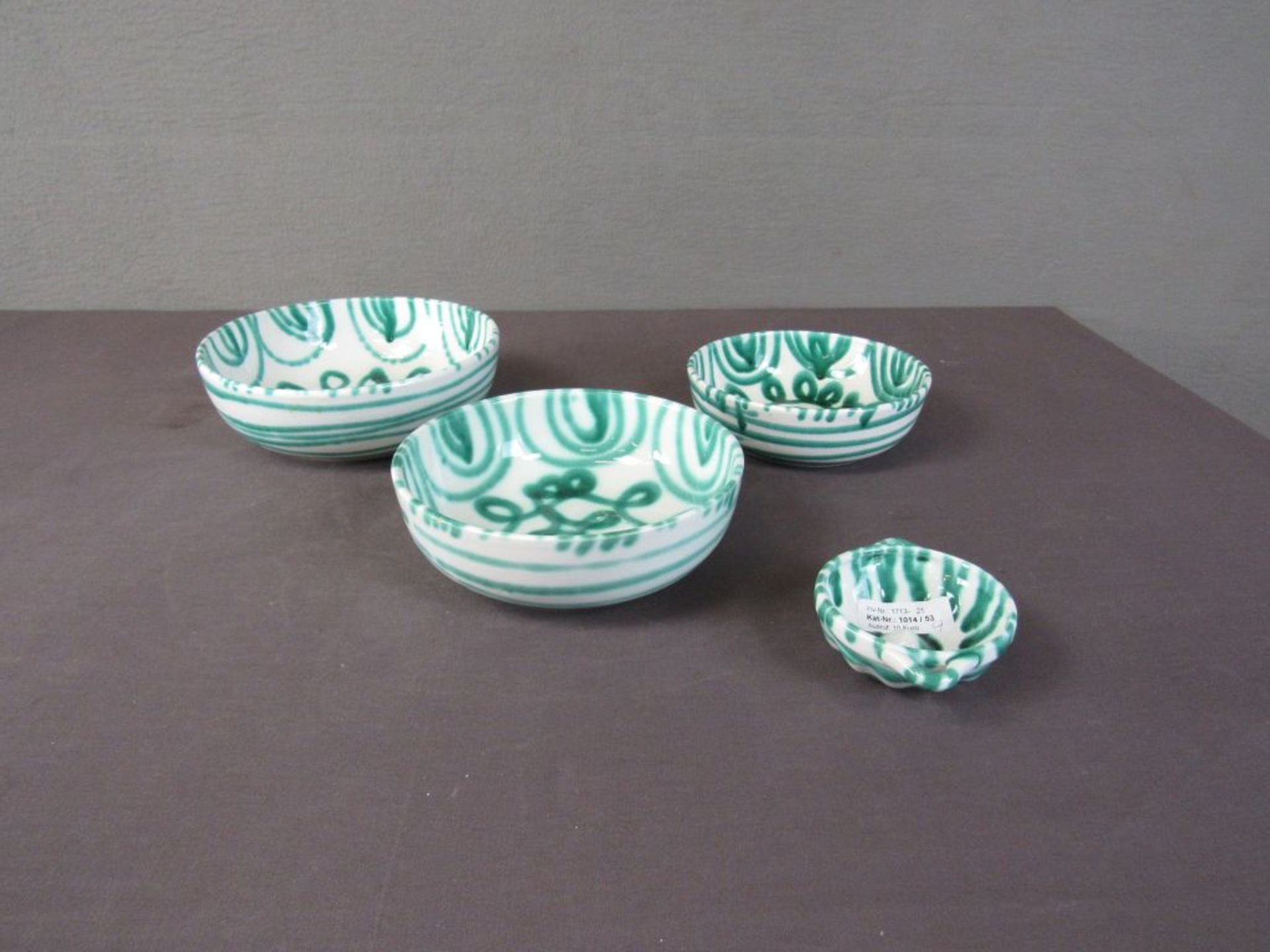 Vier Teile Keramik Gmundner grün