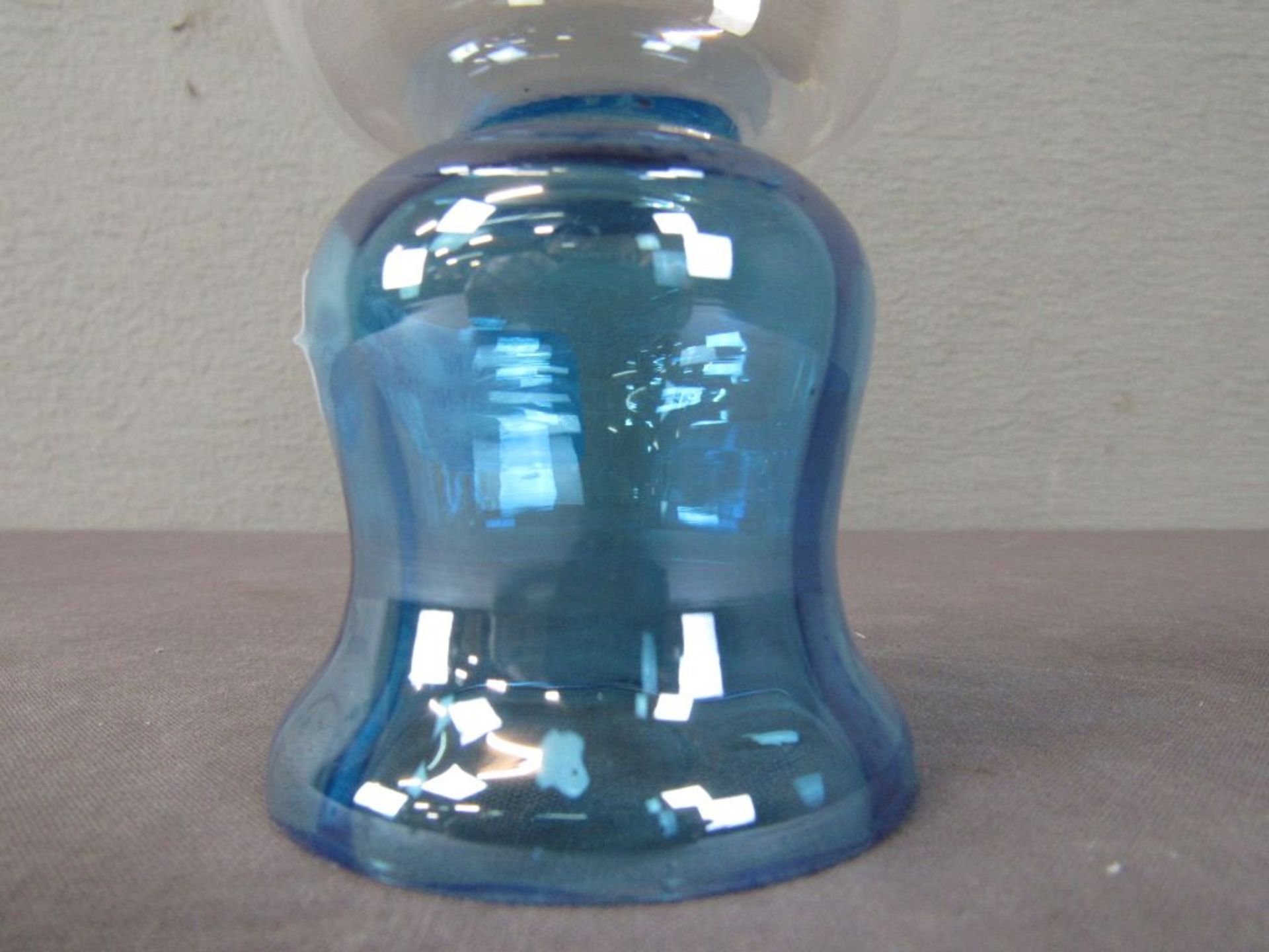 Schönes Jugendstilglas auf blauem Fuß - Image 3 of 5