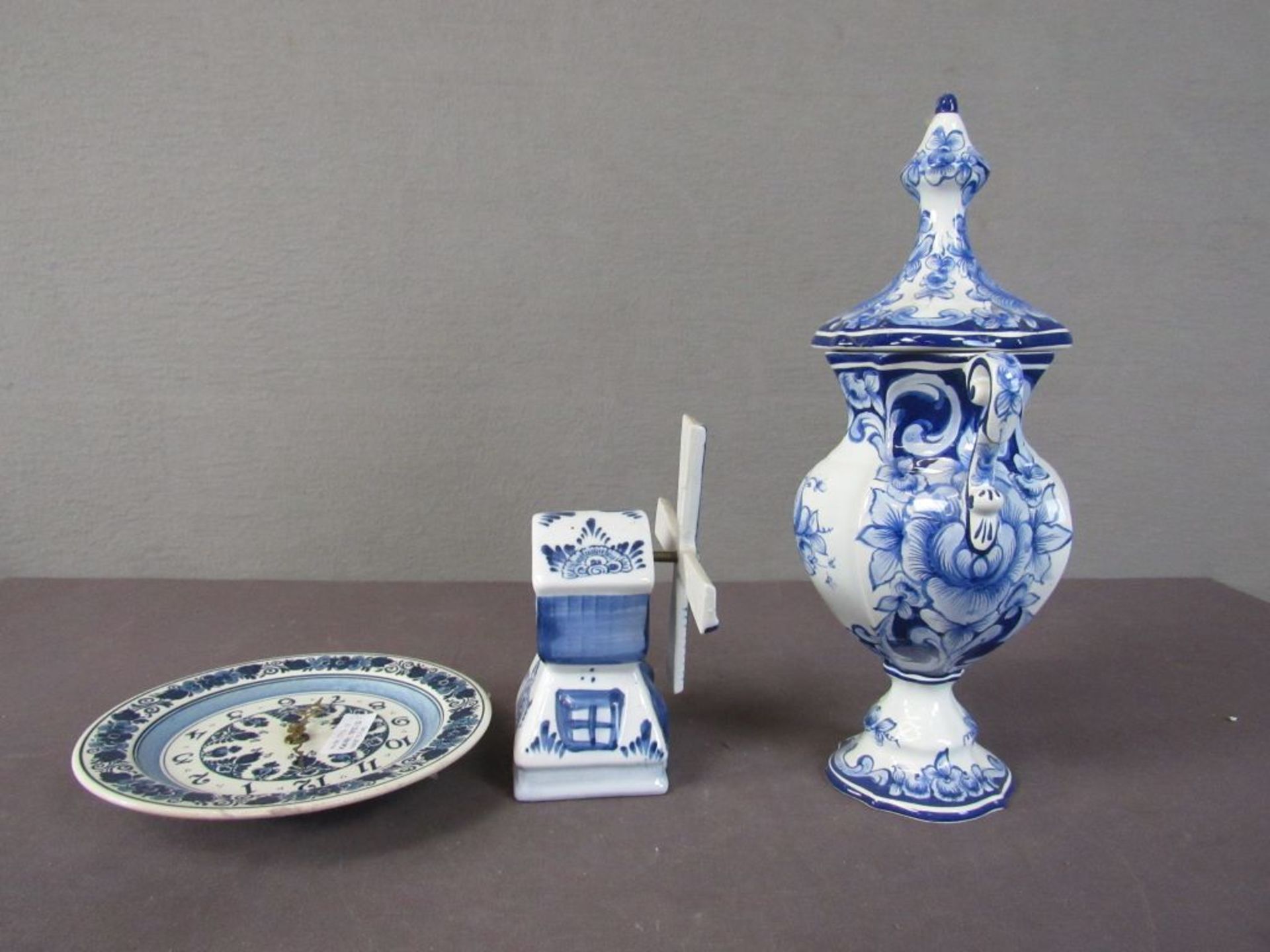 Drei Teile Keramik Uhr Vase Mühle - Bild 8 aus 8