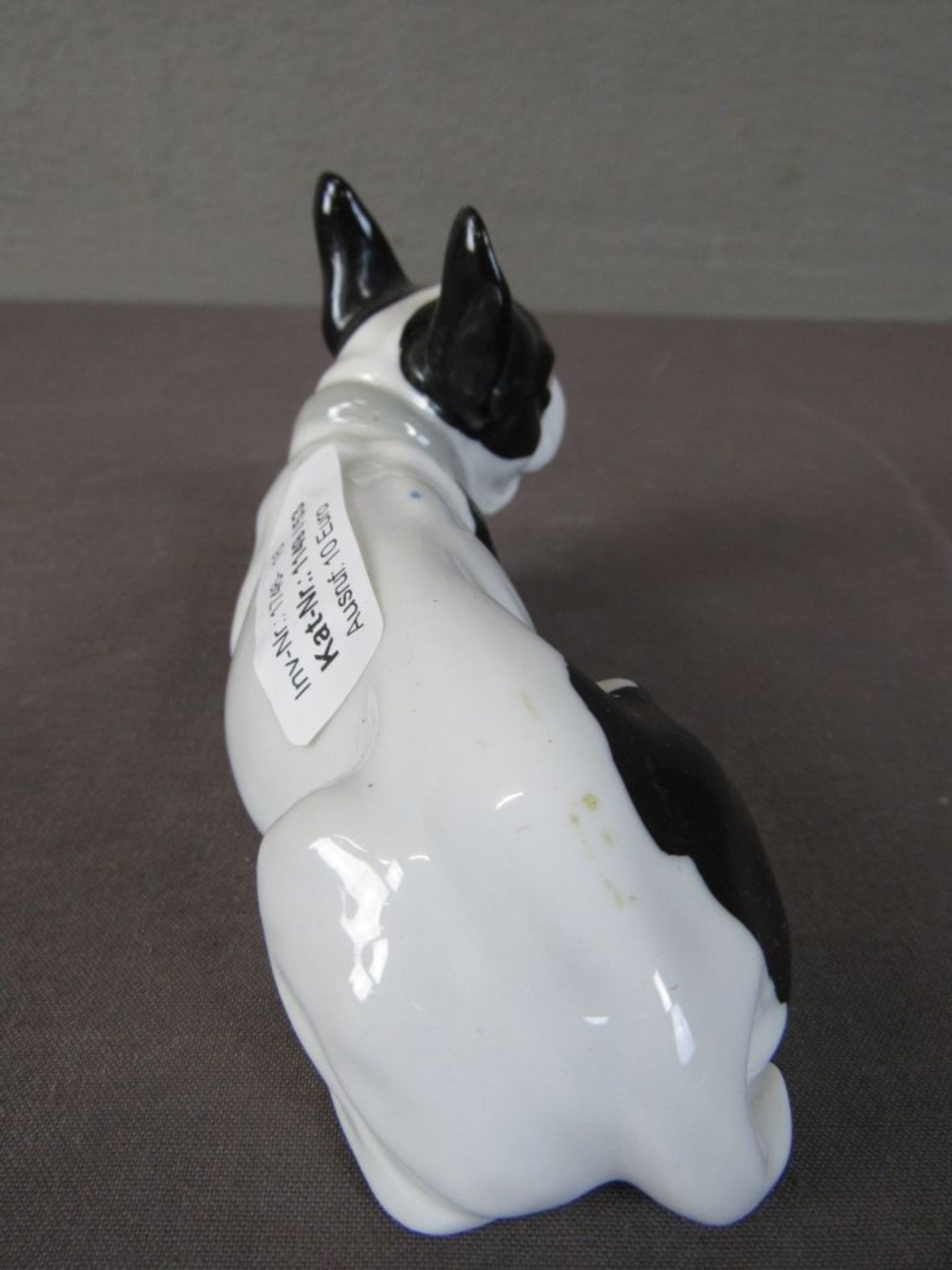 Hundeskulptur Porzellan Mops 15,5cm - Bild 4 aus 6