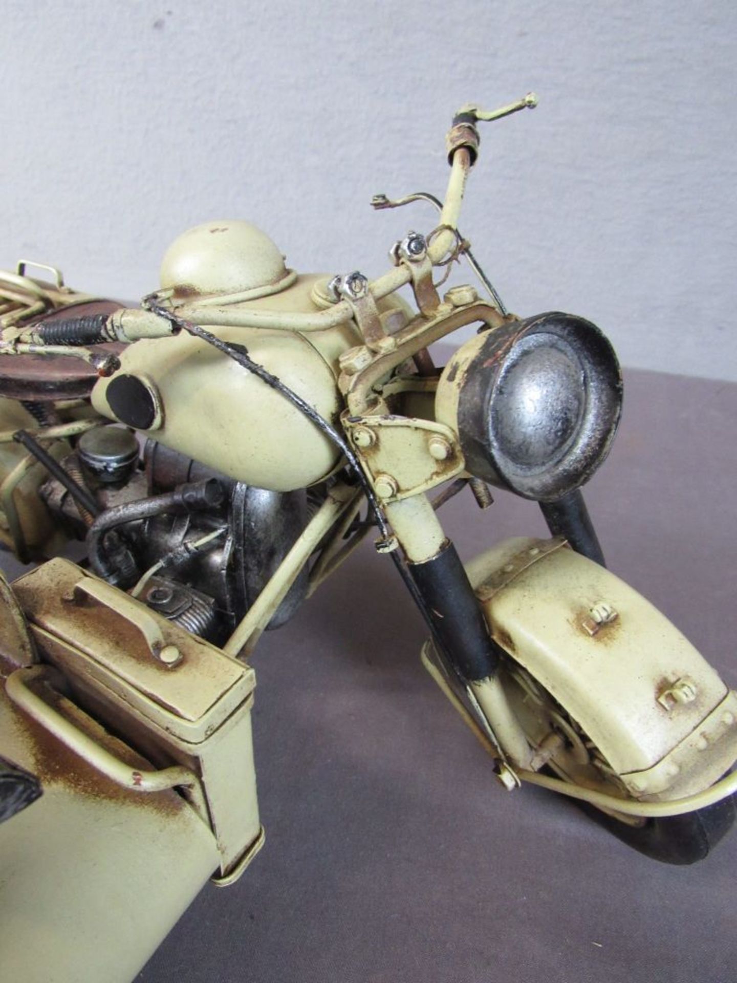 Modell Blech Motorrad mit Beiwagen - Bild 4 aus 7