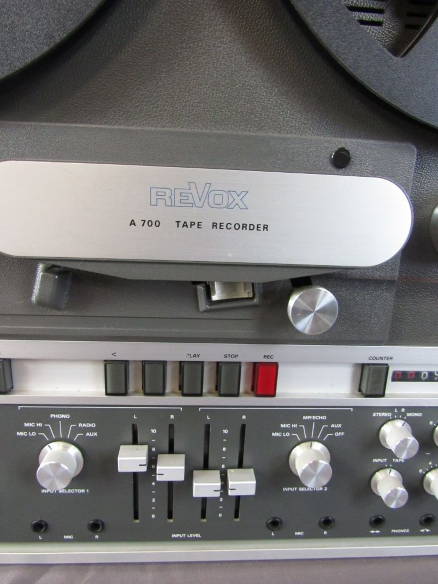 Bandmaschine Tonbandgerät Revox A700 - Bild 4 aus 11