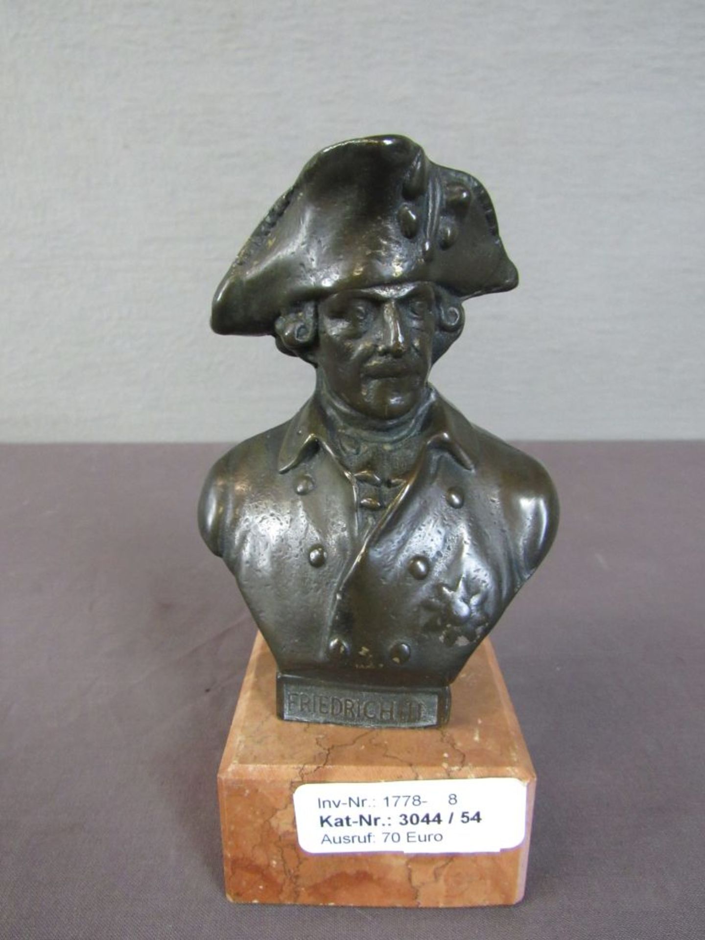 Bronzebüste Friedrich der Große auf