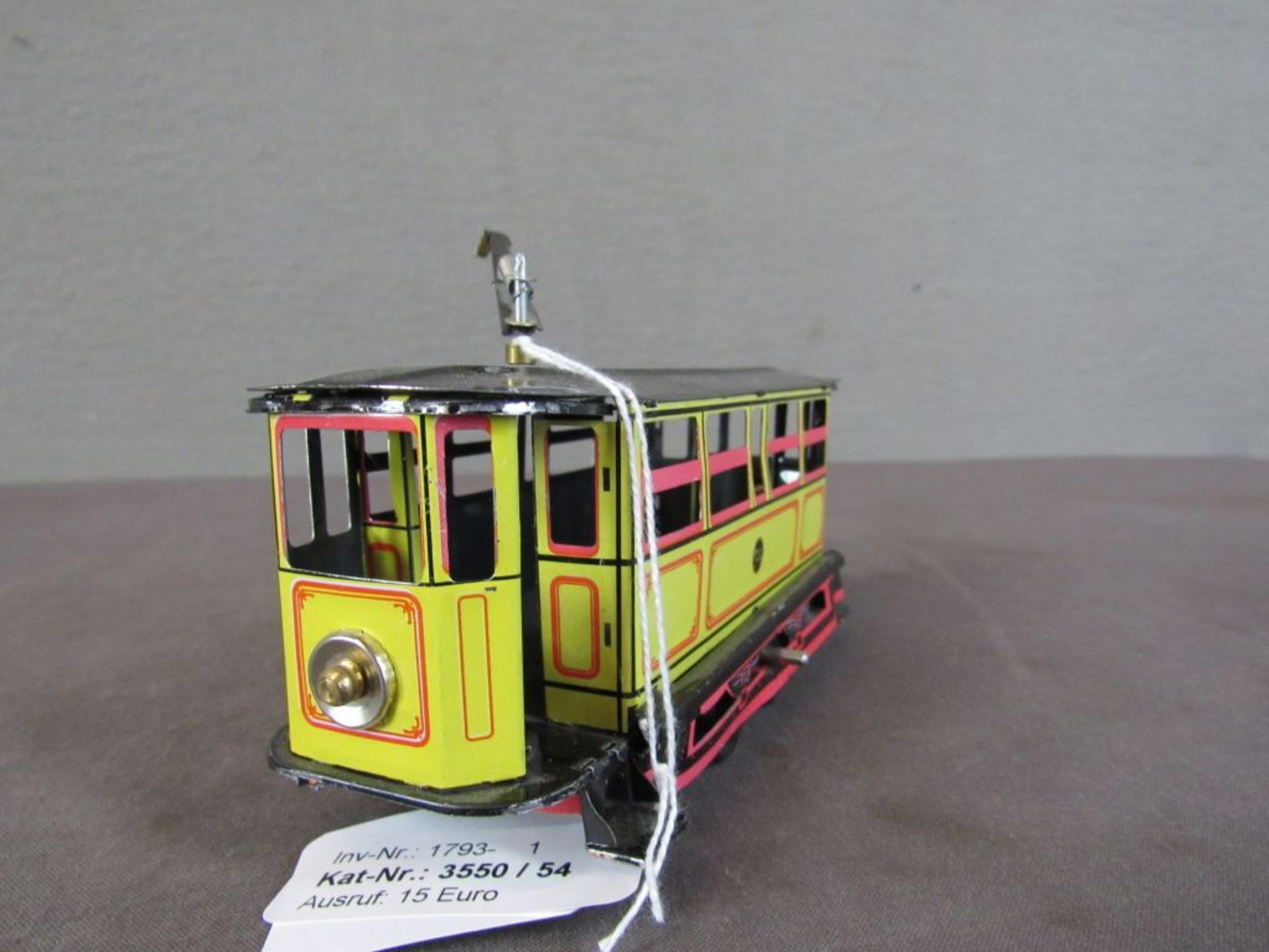 Blechspielzeug Straßenbahn Hersteller - Bild 2 aus 5