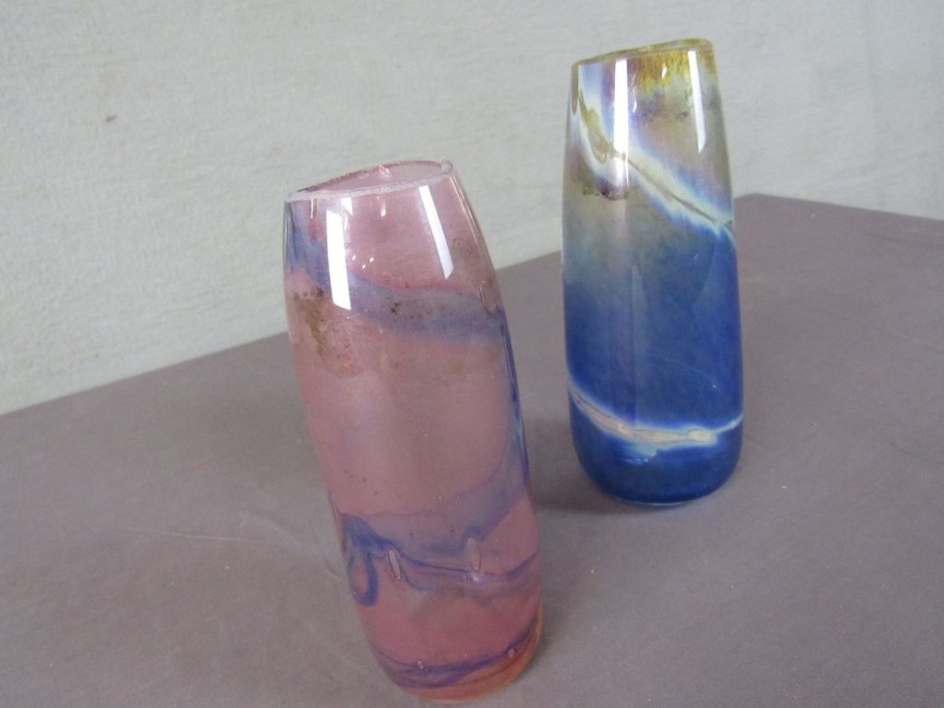 Zwei Designer Glasvasen farbenfroh 20 - Image 5 of 5