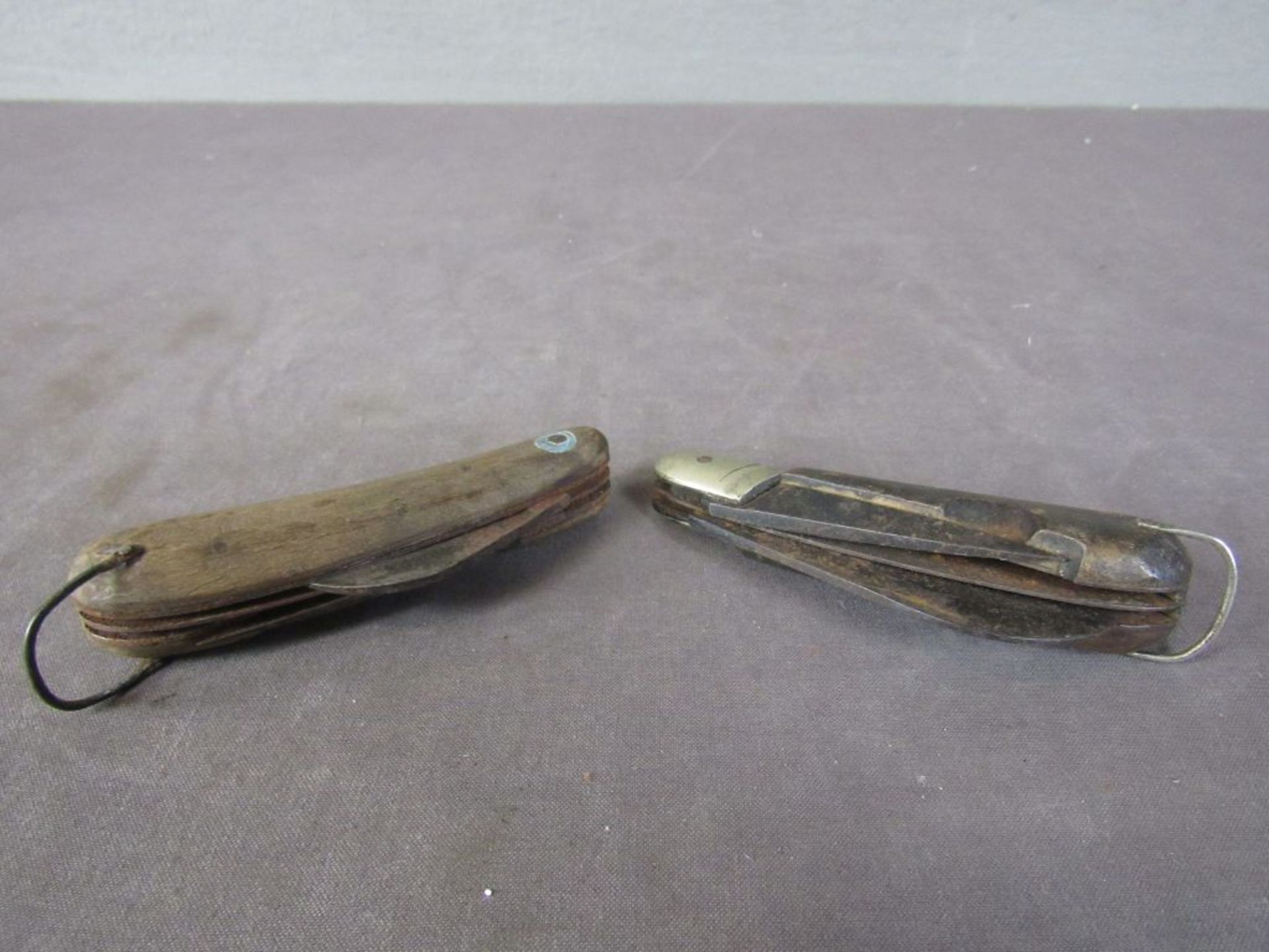 Zwei Taschenmesser wohl kaiserliche - Image 2 of 5