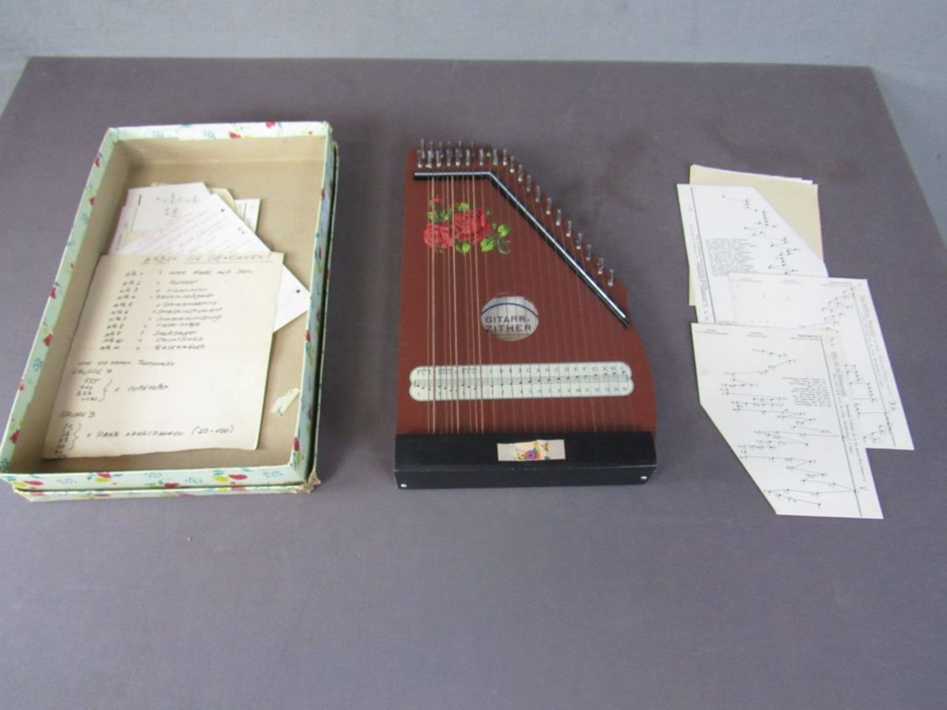 Zither Musikinstrument in OK Made in