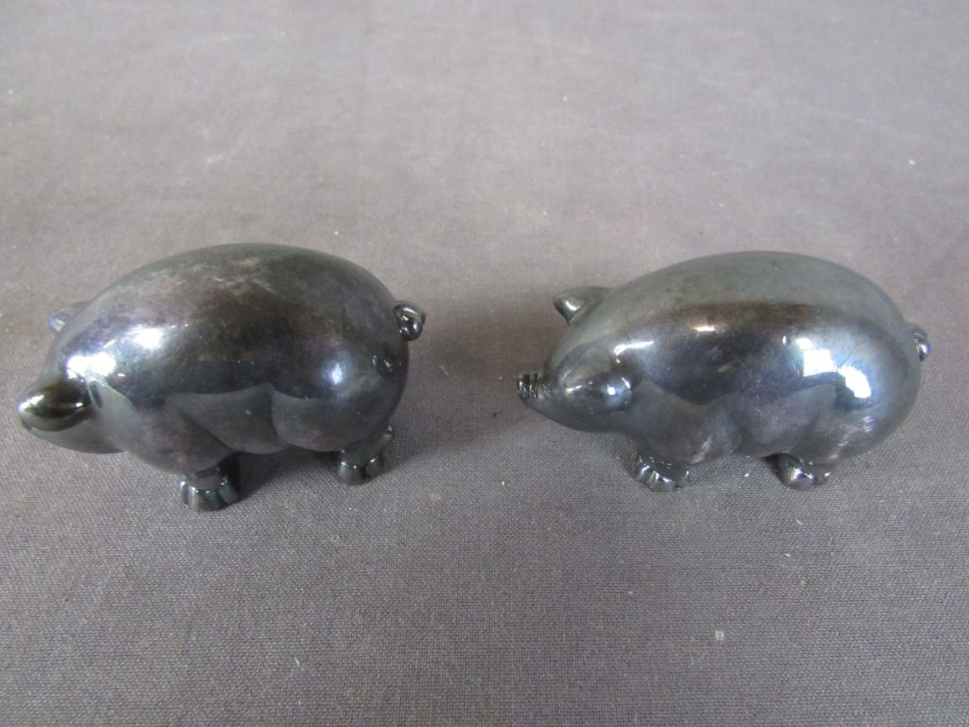 Zwei silberne Skulpturen Schweine - Image 2 of 7