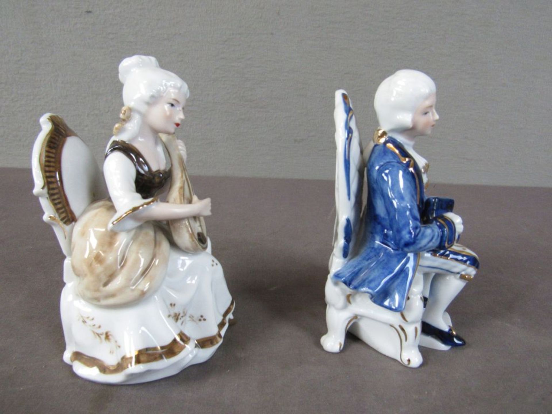 Zwei Skulpturen Porzellan - Bild 6 aus 8