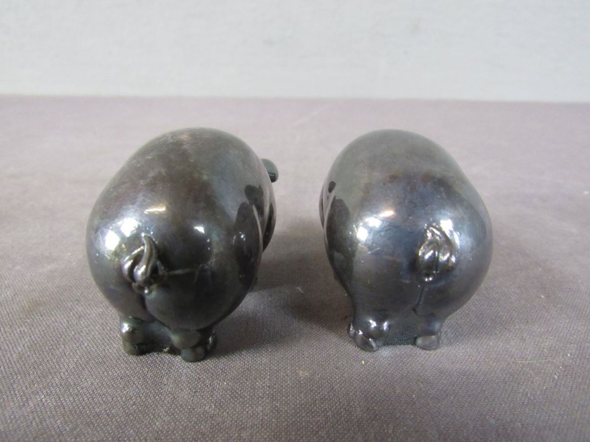 Zwei silberne Skulpturen Schweine - Image 3 of 7