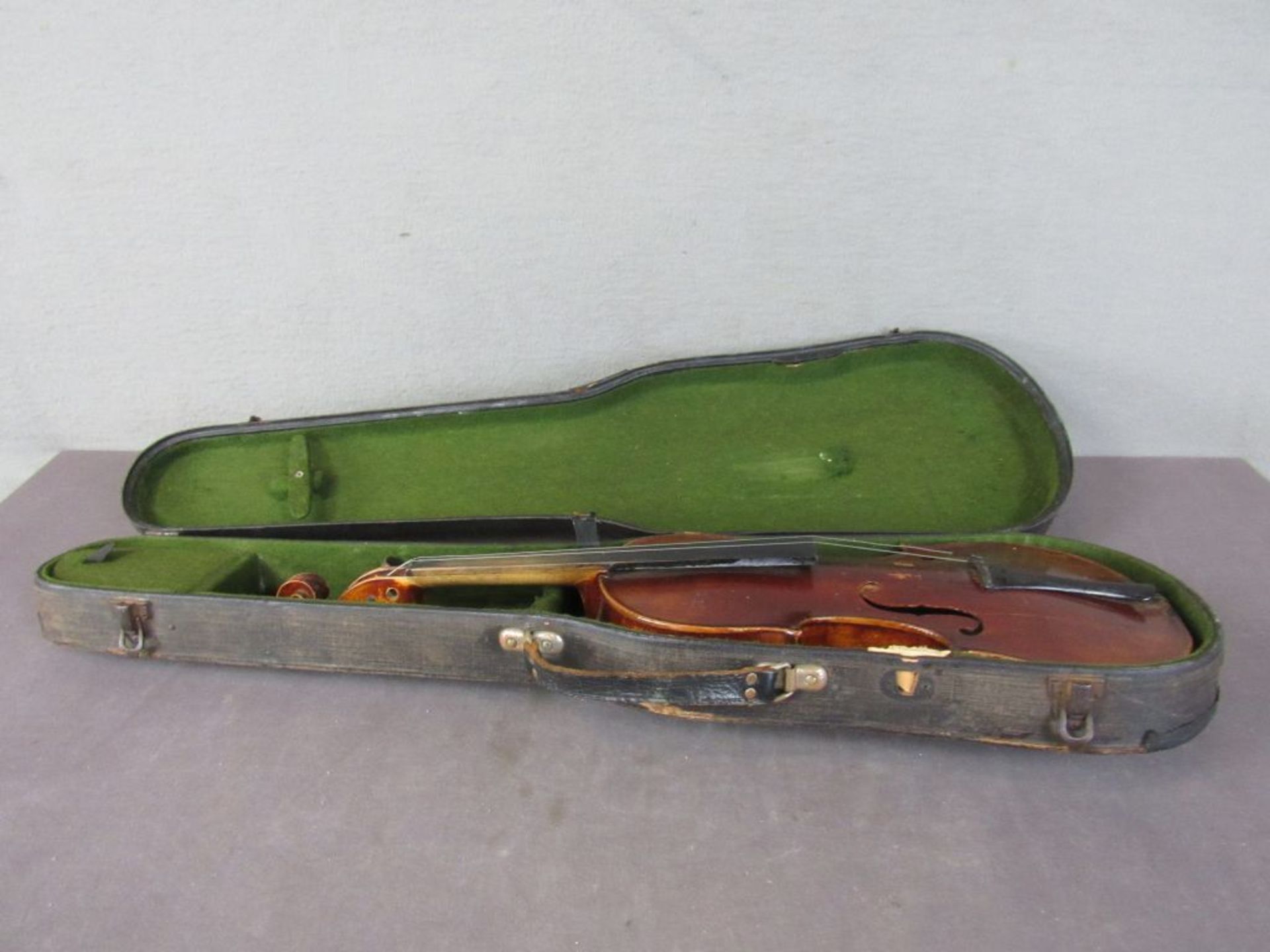 Antike Geige im - Image 2 of 9