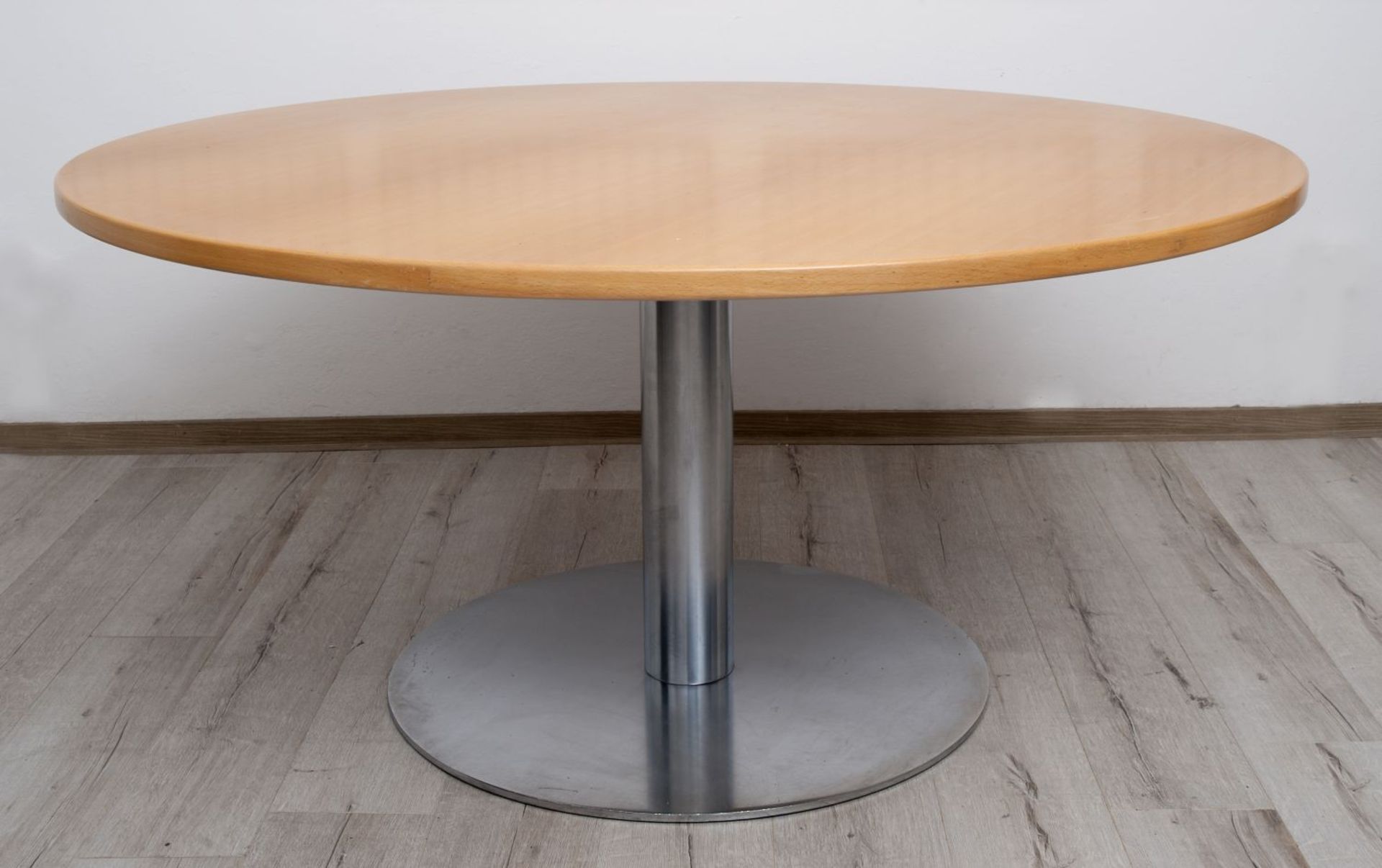 Satz von 6 Konferenzstühlen "Turtle" und KonferenztischStühle: Metallgestell. Drehbare Sitz - Image 5 of 5