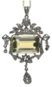 Kette mit Anhänger, 750er GG/WG, Gew. 18,5 g, großer Lemontopas 20,7 ct., Brillanten 1,37,K