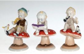3 Figuren "Kinder auf Fliegenpilz sitzend mit Buch und Musikinstrument", Metzler &Ortloff, Po