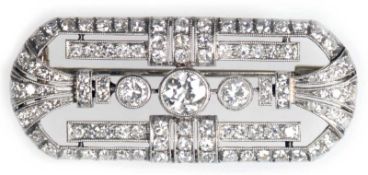 Art Deco-Brosche, Platin, Kader in 585er WG, 9,6 g, besetzt mit 3 Altschliff-Diamanten vonzus