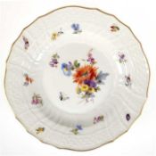 Meissen-Teller, Knaufzeit, Neubrandenstein, 1. Wahl, bunte Blumenmalerei mit Insekten, min. bestoßen