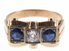 Ring um 1920 mit schleifenförmigem Ringkopf, 585er GG, geprüft, Gew. 6,6 g, 1Altschliffbril