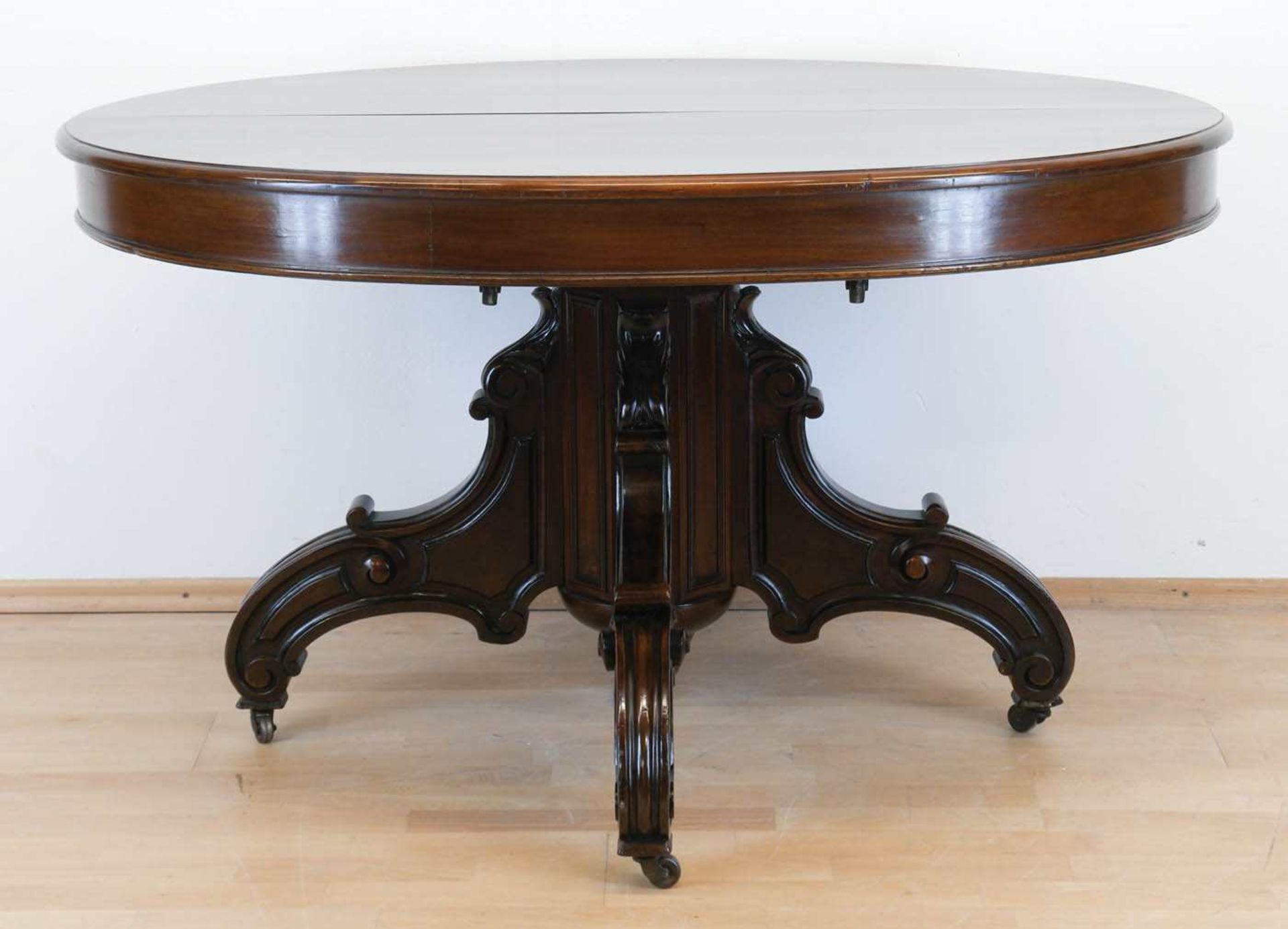 Biedermeier-Ausziehtisch, um 1860, Mahagoni furniert, mit 2 Einlegeplatten, restauriert,75x13